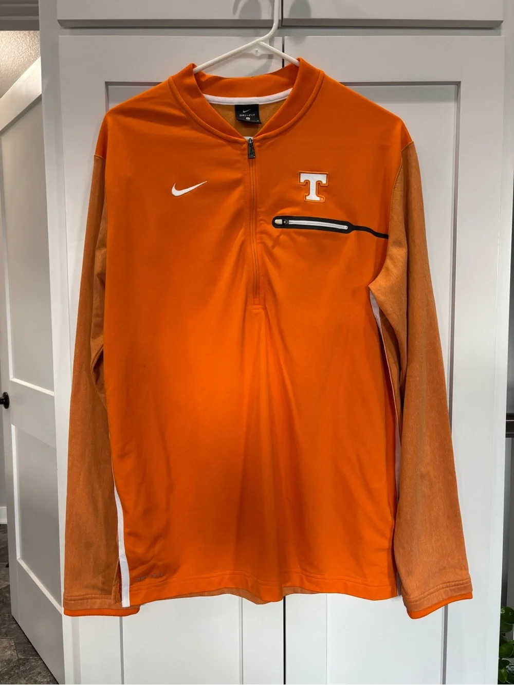 Nike Tennessee Volunteers Dri-FIT Quarter-Zip Pullover Orange Mens Medium